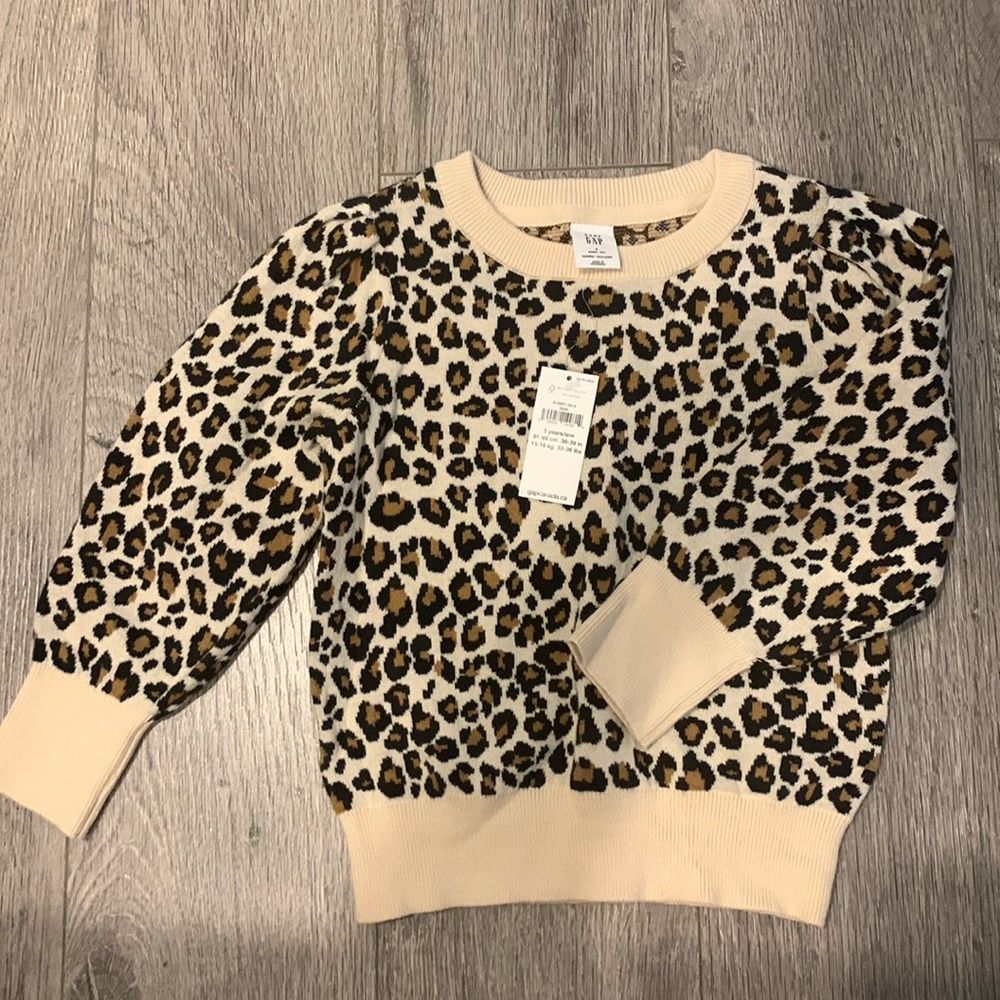 NWT Gap Sweater sz 3